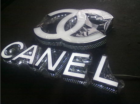 侧面LED冲孔发光字